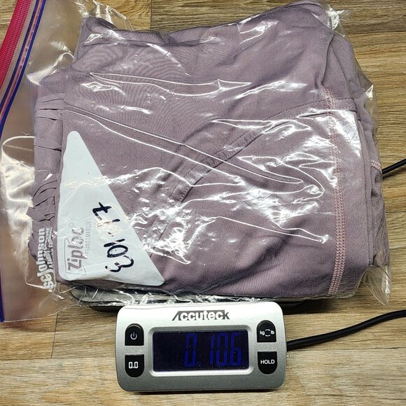 Women's Lavender Ruched Leggings - Picture 8 of 8